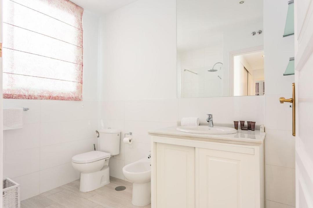 Stunning With Magnificient Terrace - La Maestranza Bullring